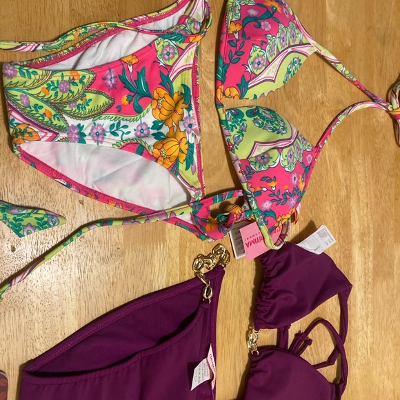 Bathing suits for women - Picture 3 of 3